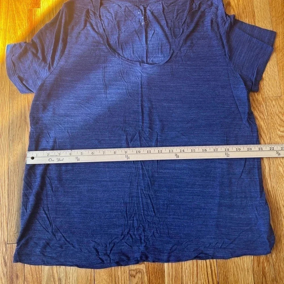 A New Day light weight tee - Picture 2 of 3